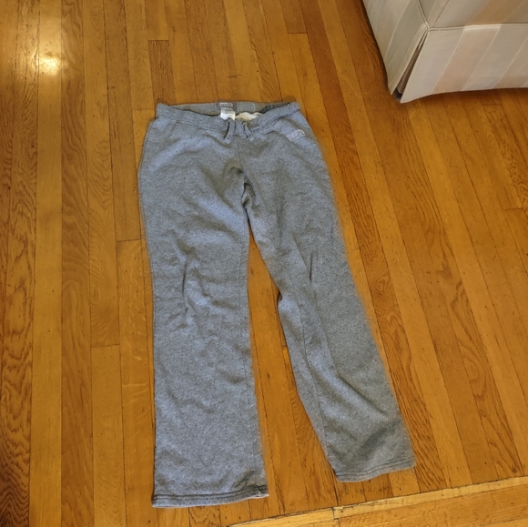 Roots Pants - Grey Roots 73 athletic sweatpants size small one small